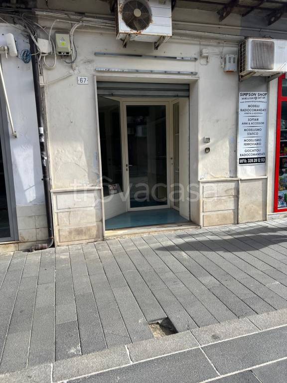 negozio in affitto a Vibo Valentia in zona Centro Città