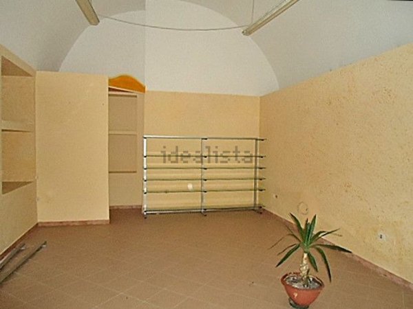 locale commerciale in affitto a Vibo Valentia in zona Centro Città