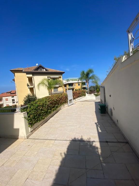 appartamento in affitto a Vibo Valentia in zona Vibo Marina