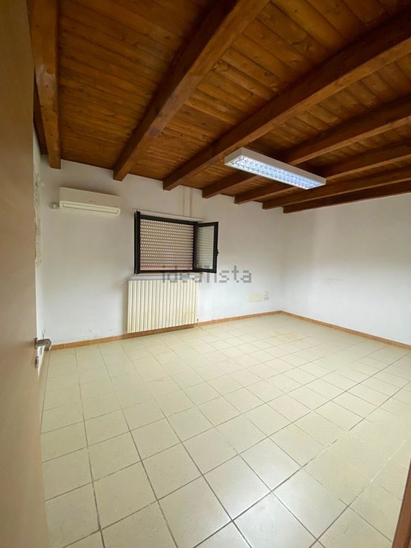 ufficio in affitto a Vibo Valentia in zona Centro Città