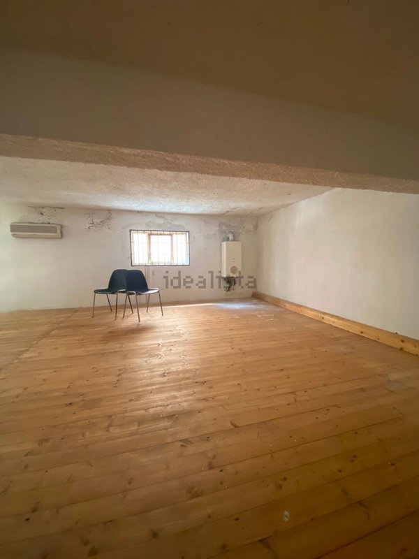 ufficio in affitto a Vibo Valentia in zona Centro Città