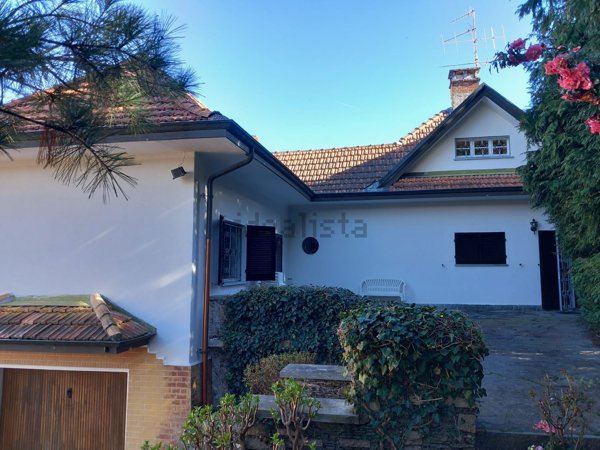 casa indipendente in affitto a Baveno