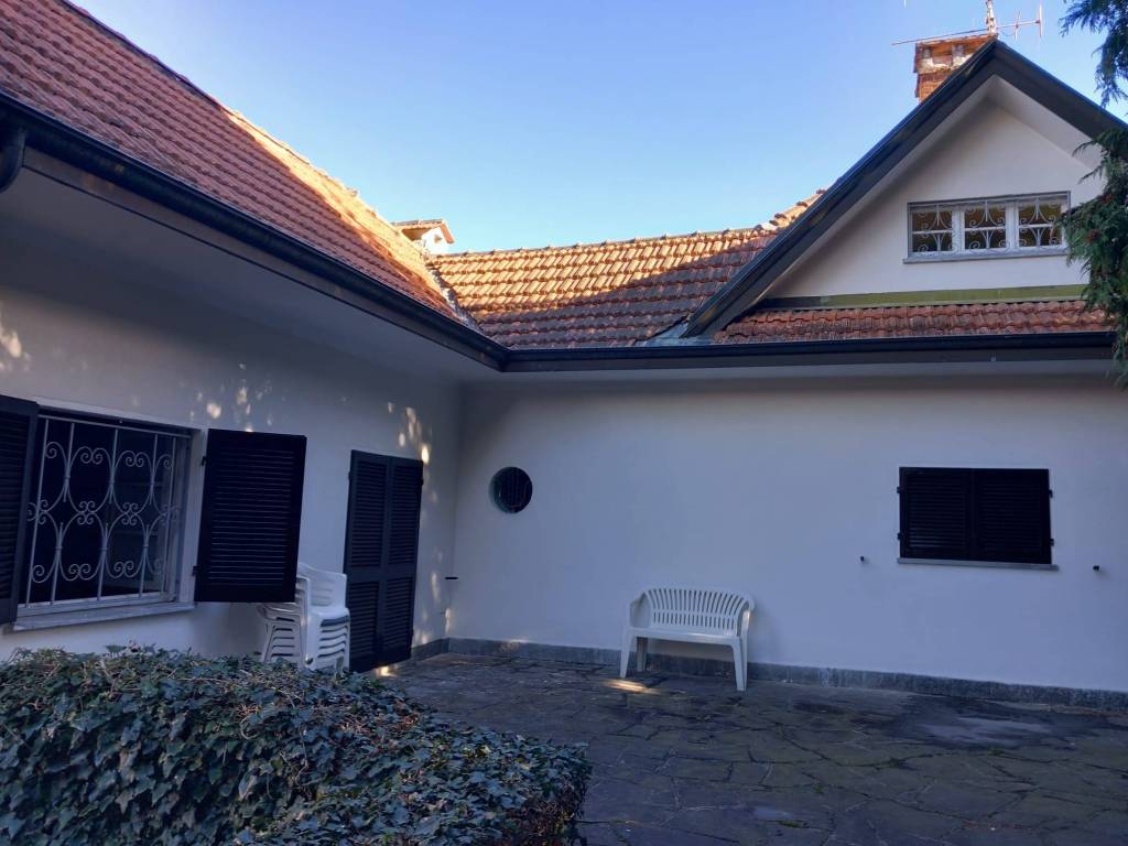 casa indipendente in affitto a Baveno