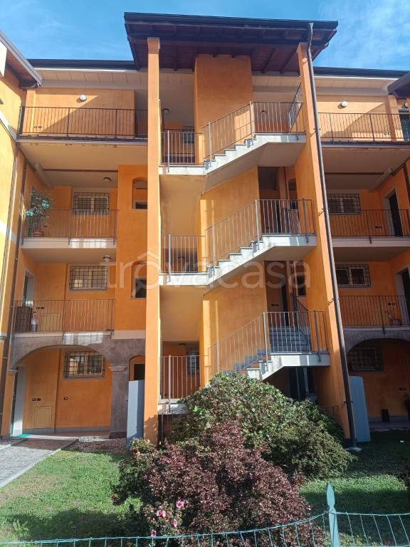 appartamento in affitto a Baveno