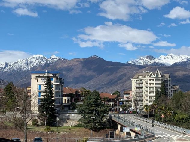appartamento in affitto a Baveno in zona Feriolo