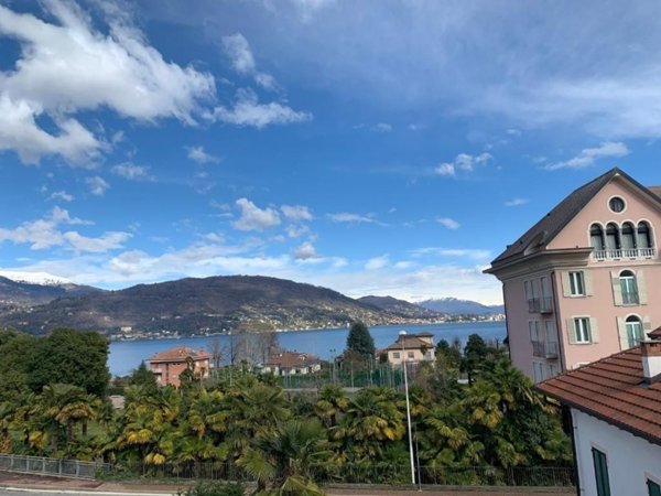 appartamento in affitto a Baveno in zona Feriolo