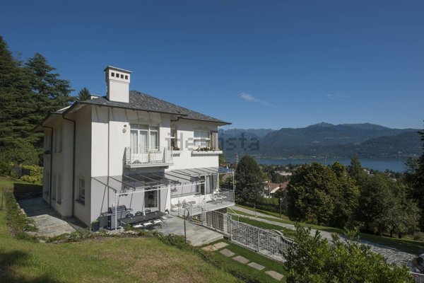 casa indipendente in affitto a Baveno