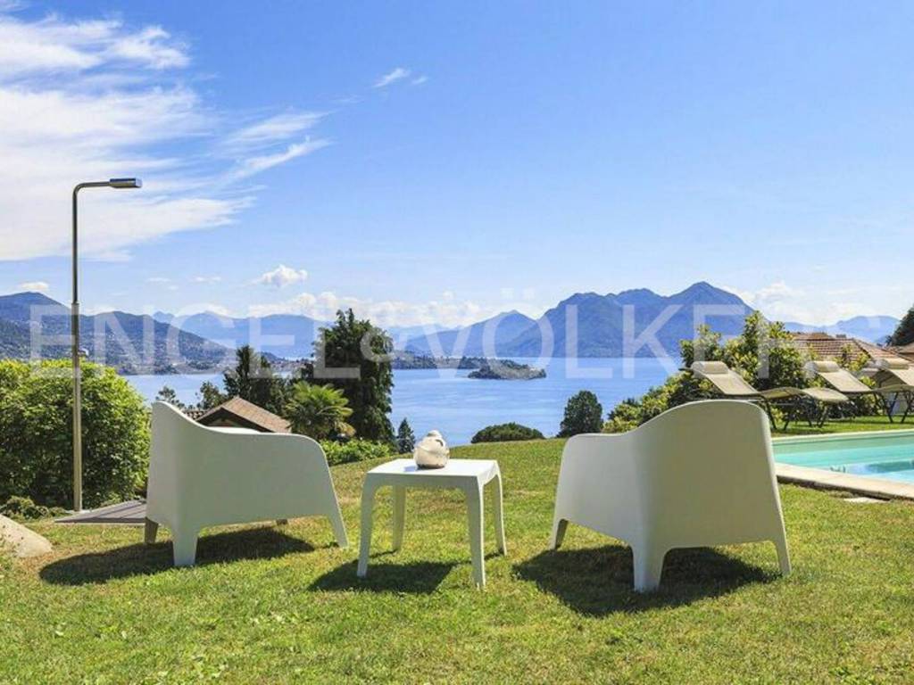 casa indipendente in affitto a Baveno