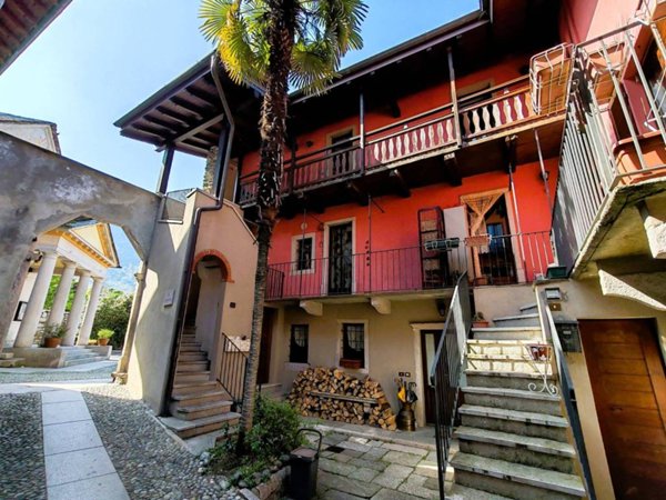 appartamento in affitto a Baveno in zona Oltrefiume