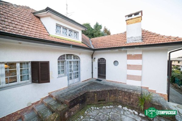 casa indipendente in affitto a Baveno in zona Romanico