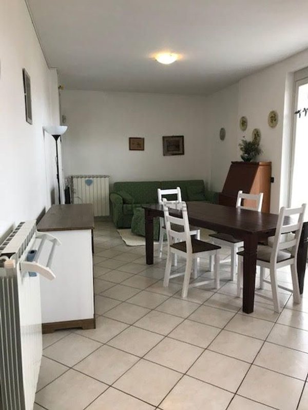 appartamento in affitto a Baveno in zona Oltrefiume