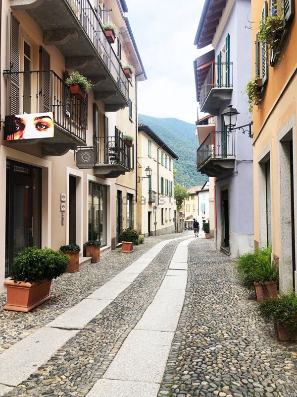 locale commerciale in affitto a Cannobio