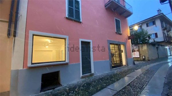 locale commerciale in affitto a Cannobio