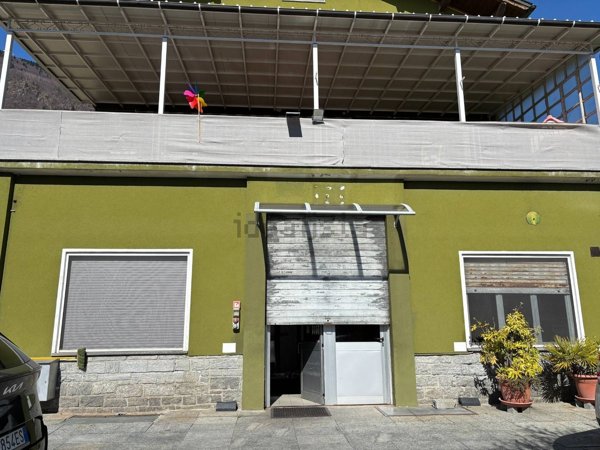 locale commerciale in affitto a Crevoladossola in zona Preglia