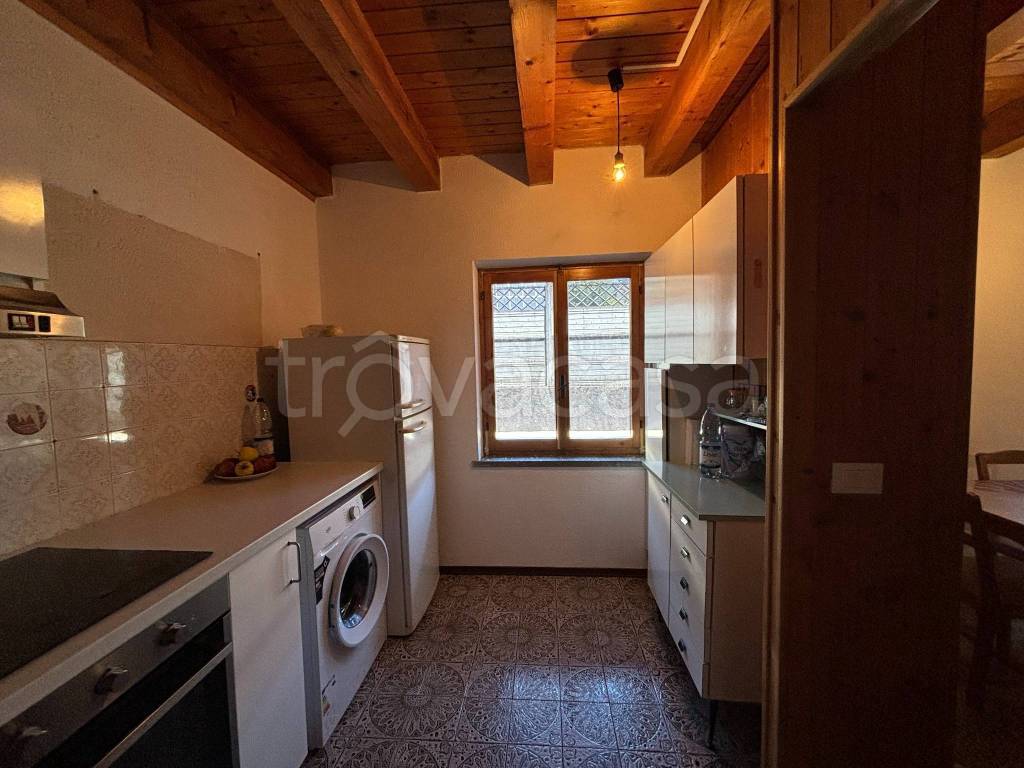 casa indipendente in affitto a Crodo