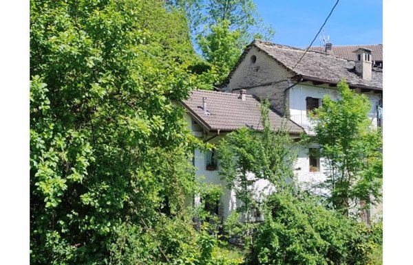 casa indipendente in affitto a Domodossola