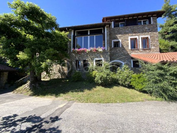 casa indipendente in affitto a Gignese in zona Vezzo