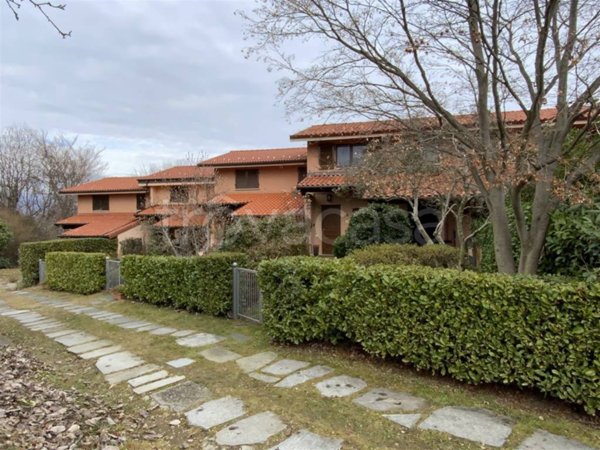 casa indipendente in affitto a Gignese in zona Nocco