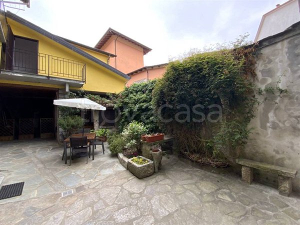 appartamento in affitto a Gignese in zona Nocco