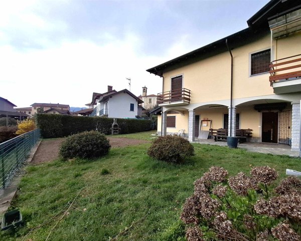 appartamento in affitto a Gignese in zona Vezzo