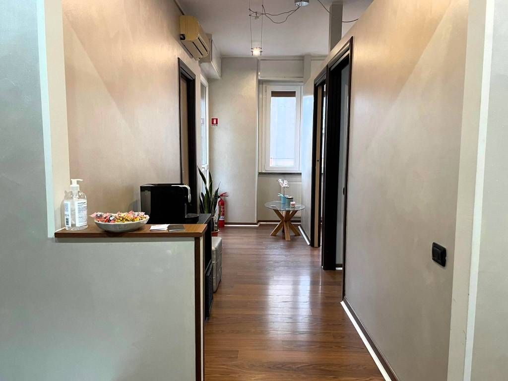 negozio in affitto a Gravellona Toce