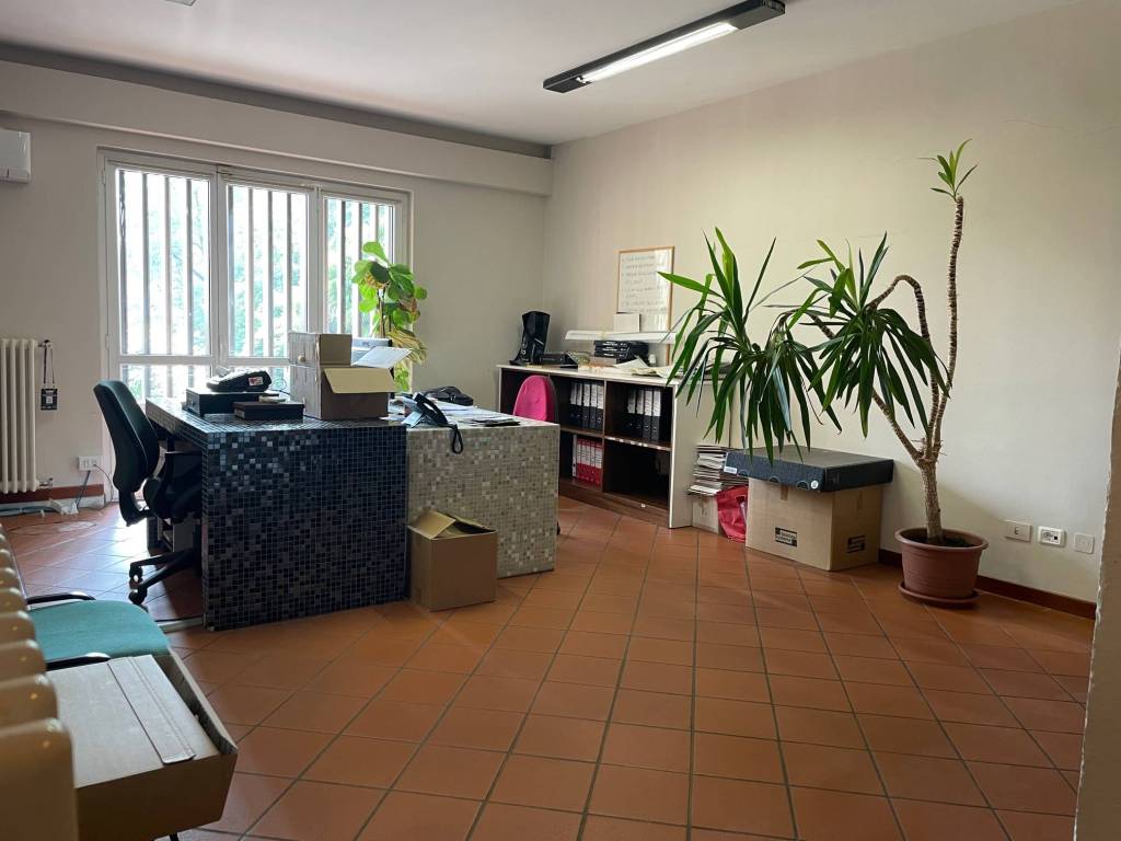 ufficio in affitto a Gravellona Toce in zona Pedemonte