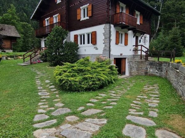 casa indipendente in affitto a Macugnaga in zona Staffa