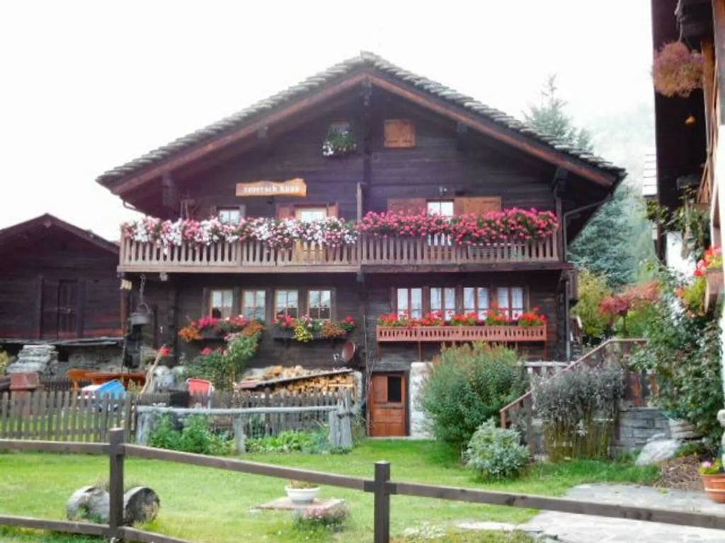 casa indipendente in affitto a Macugnaga in zona Staffa
