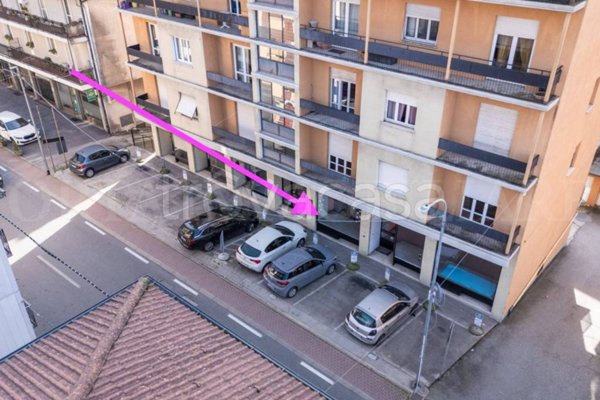 negozio in affitto ad Omegna in zona Sant'Anna