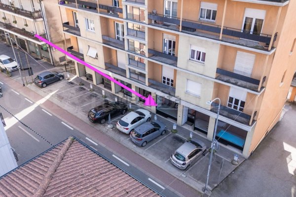 negozio in affitto ad Omegna in zona Sant'Anna