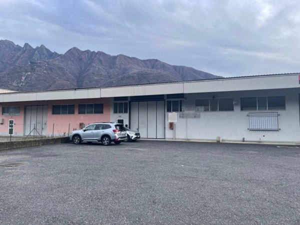 locale commerciale in affitto ad Ornavasso