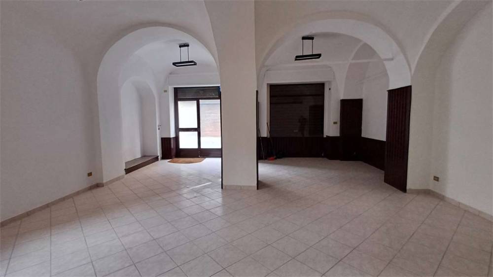 negozio in affitto a Piedimulera