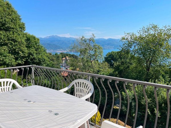 appartamento in affitto a Stresa in zona Magognino