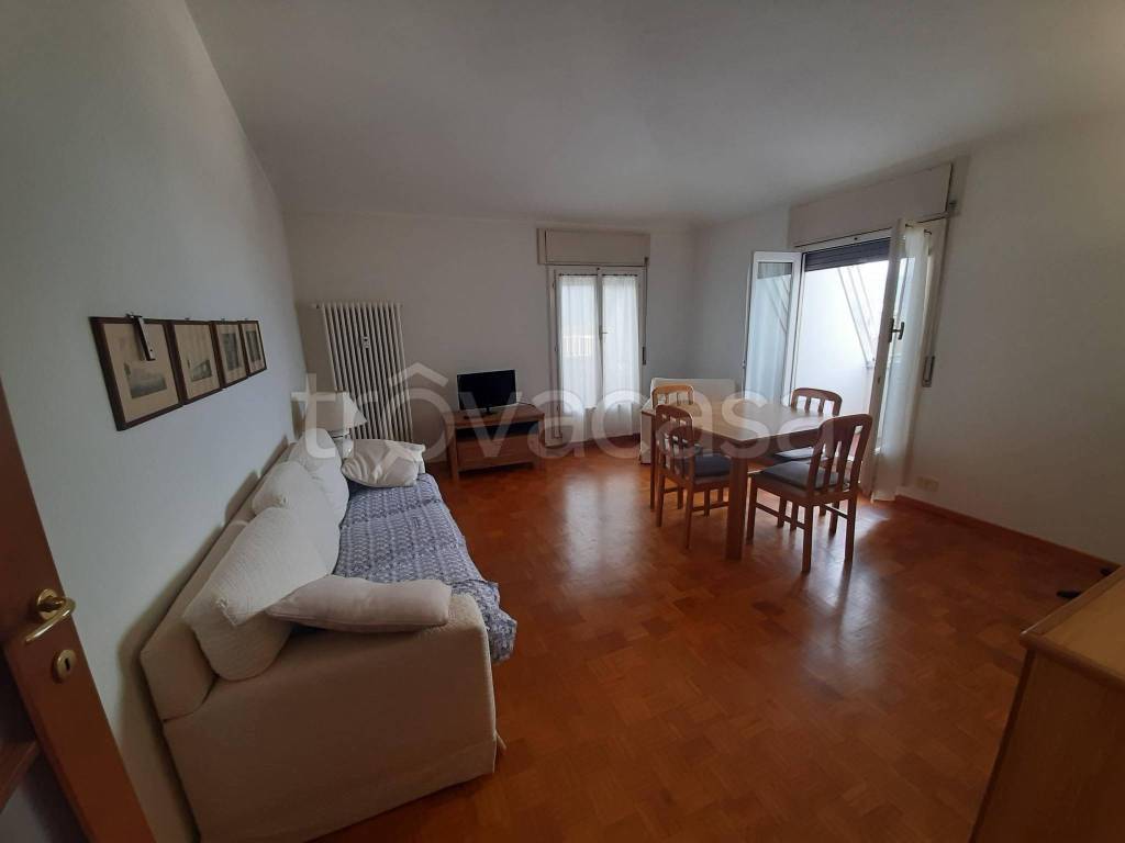 appartamento in affitto a Stresa