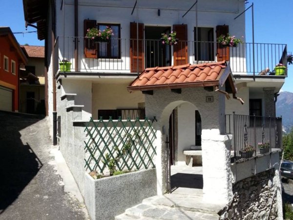 casa indipendente in affitto a Stresa
