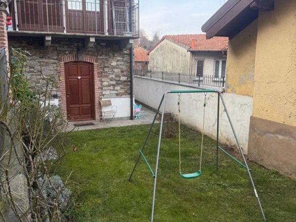 casa indipendente in affitto a Stresa in zona Someraro