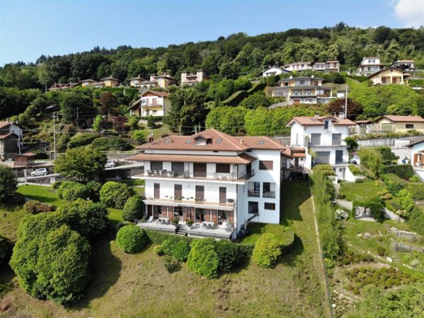 appartamento in affitto a Stresa in zona Levo