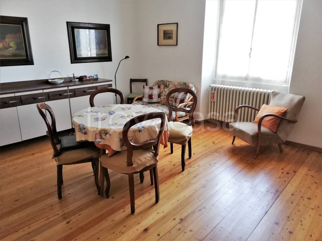 appartamento in affitto a Stresa in zona Binda