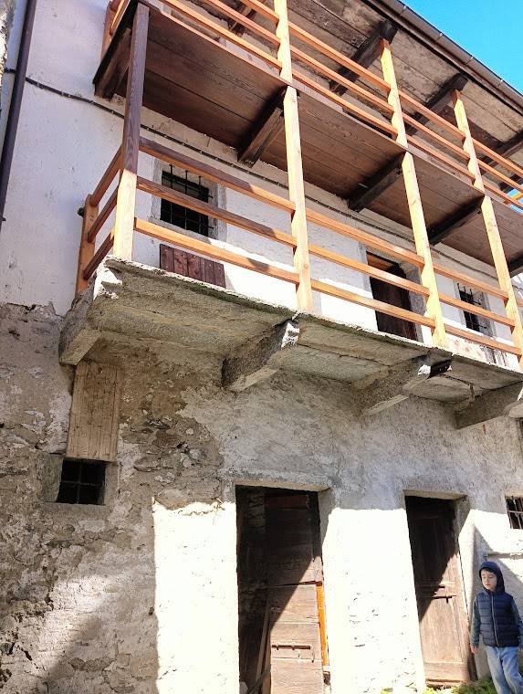 casa indipendente in affitto a Varzo