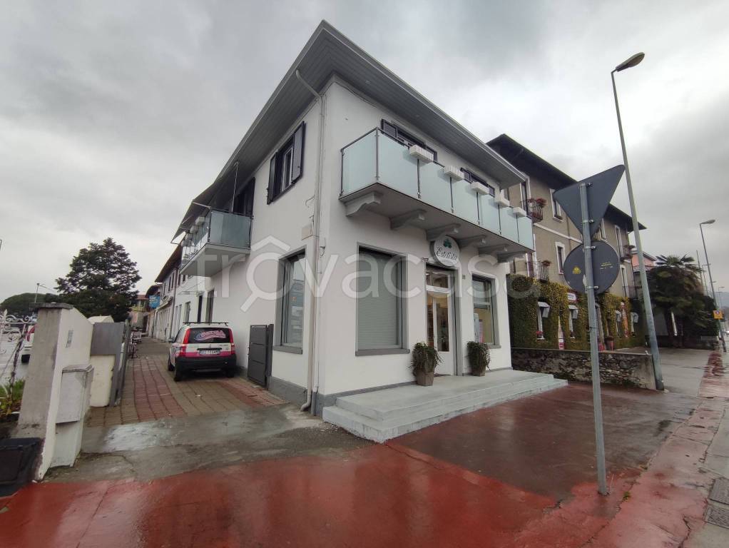 negozio in affitto a Verbania in zona Pallanza