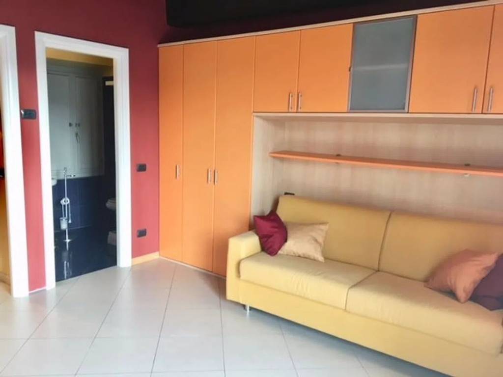 appartamento in affitto a Verbania in zona Pallanza