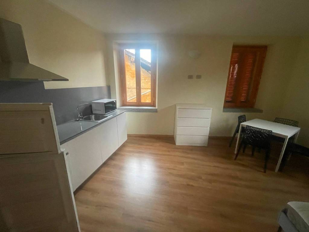appartamento in affitto a Verbania in zona Intra