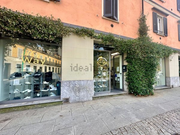 negozio in affitto a Verbania