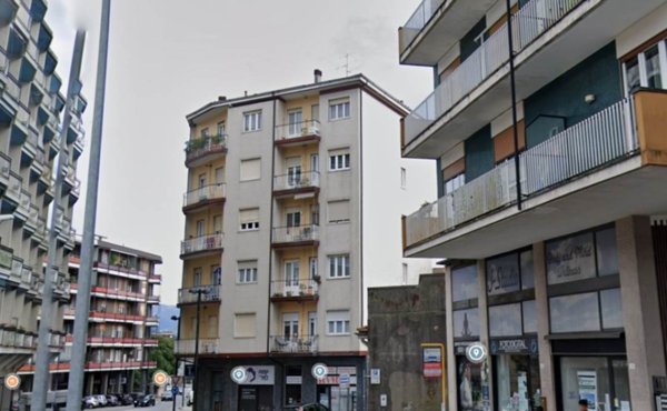 appartamento in affitto a Verbania in zona Intra