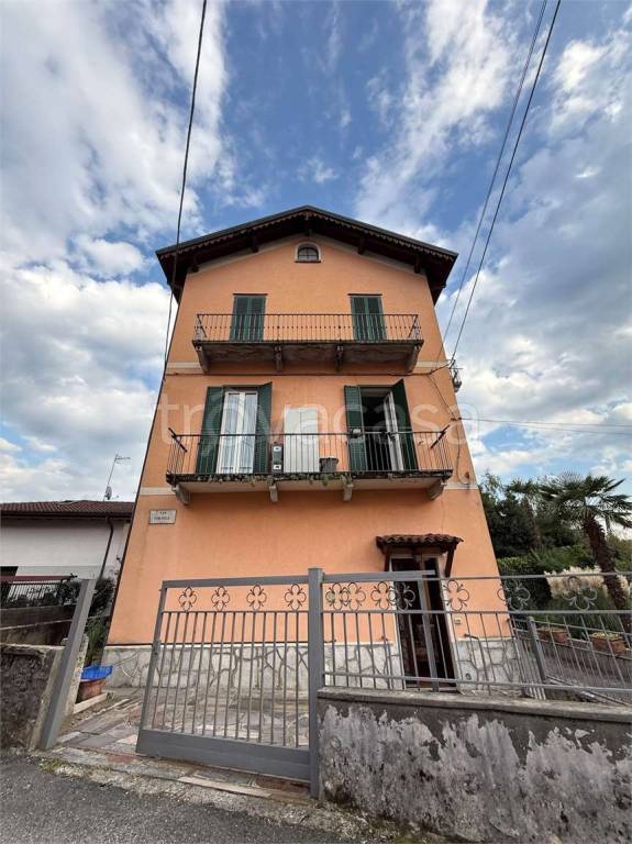 appartamento in affitto a Verbania in zona Intra