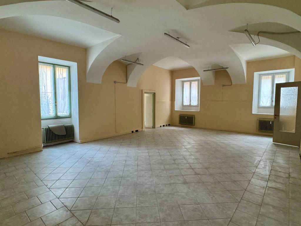 ufficio in affitto a Verbania in zona Intra