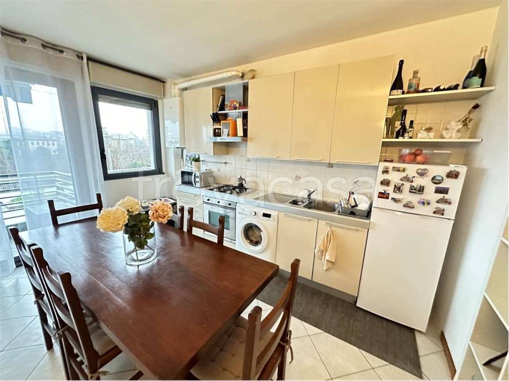 appartamento in affitto a Verbania in zona Intra