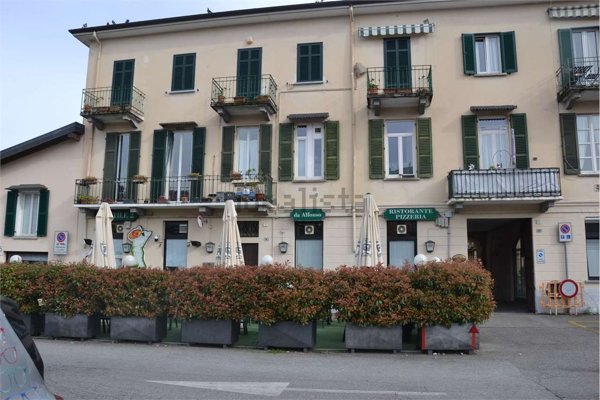 negozio in affitto a Verbania in zona Intra