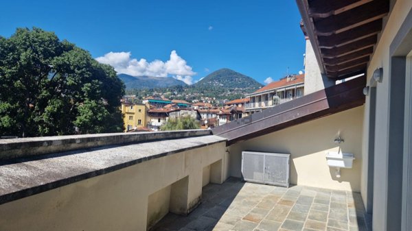 appartamento in affitto a Verbania in zona Intra