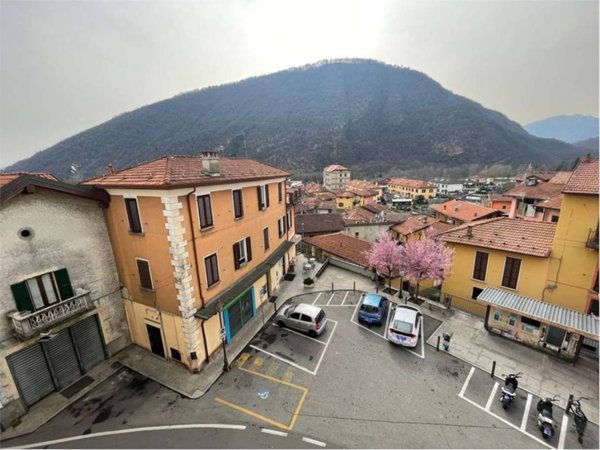 appartamento in affitto a Verbania in zona Renco